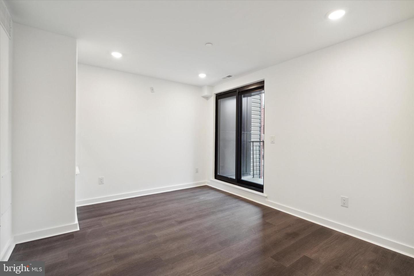 4021 Haverford Ave Property Photo 45