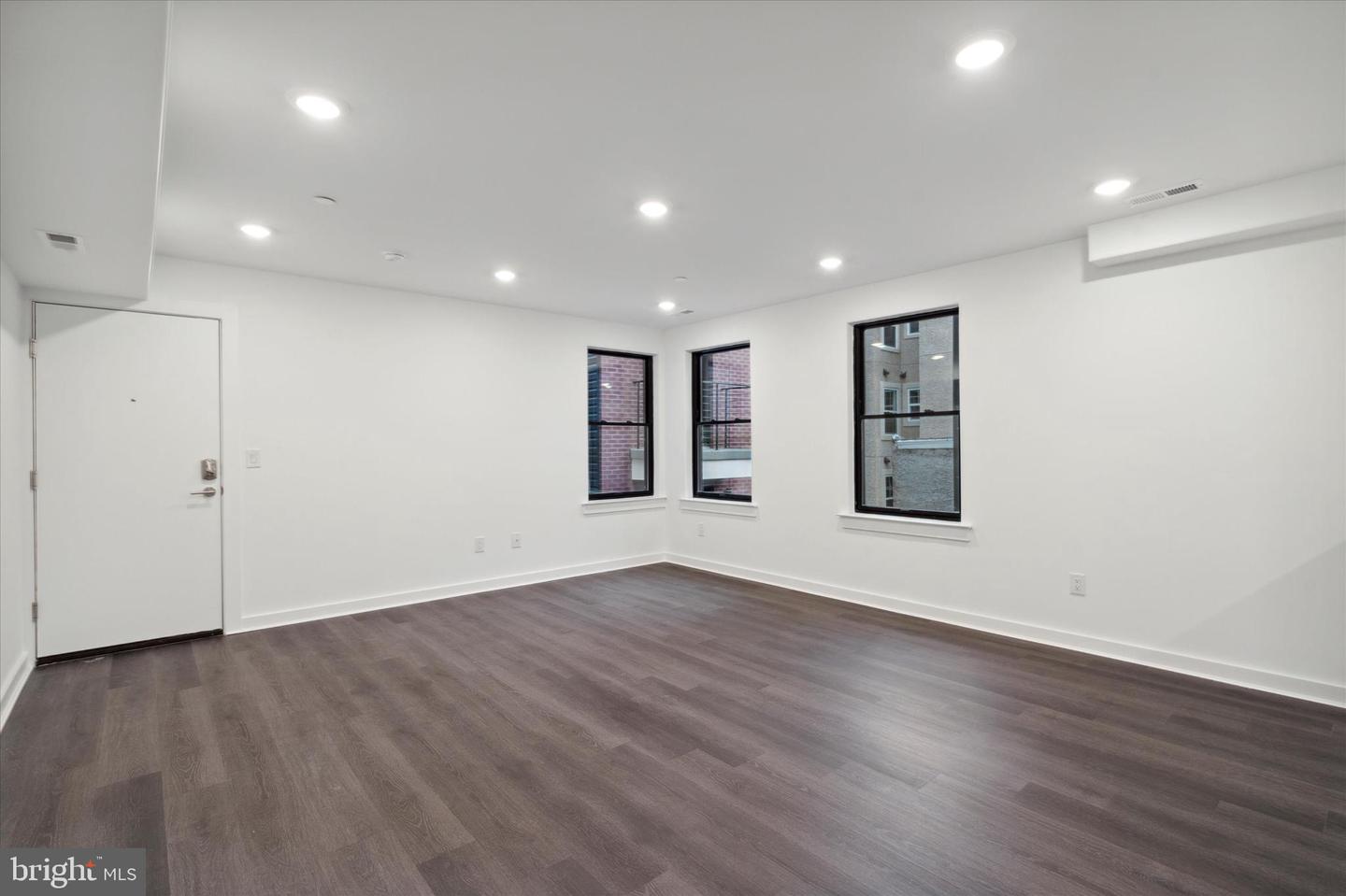 4021 Haverford Ave Property Photo 68
