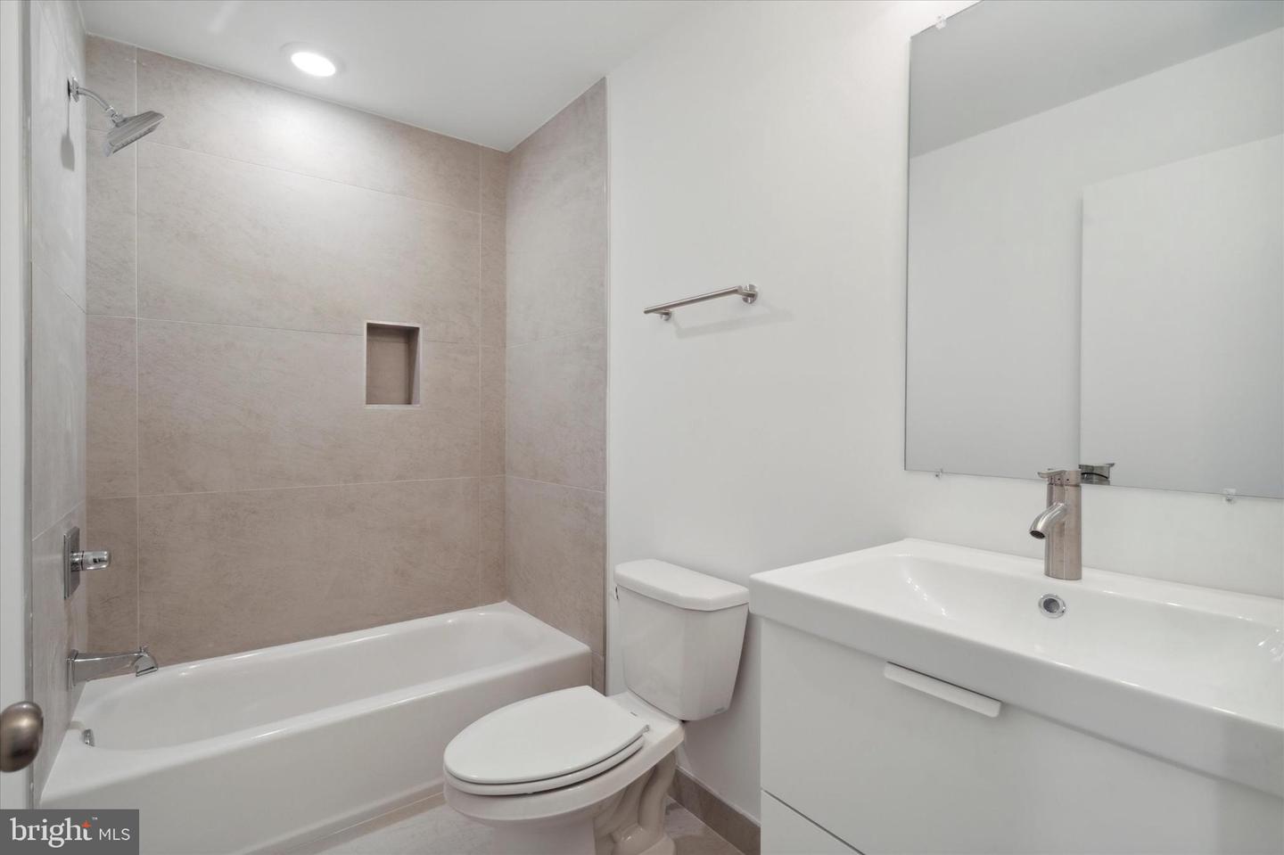 4021 Haverford Ave Property Photo 76