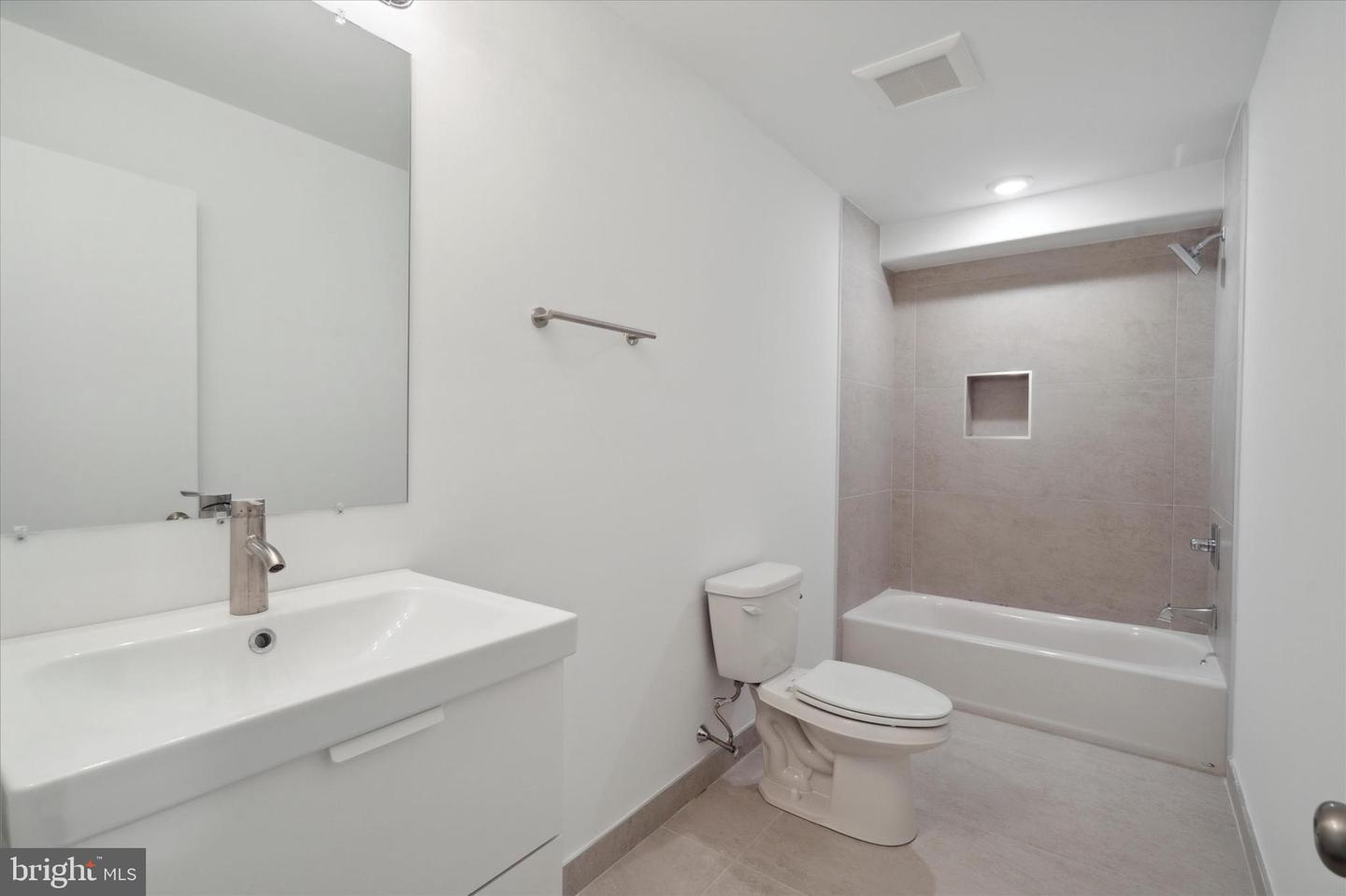 4021 Haverford Ave Property Photo 77