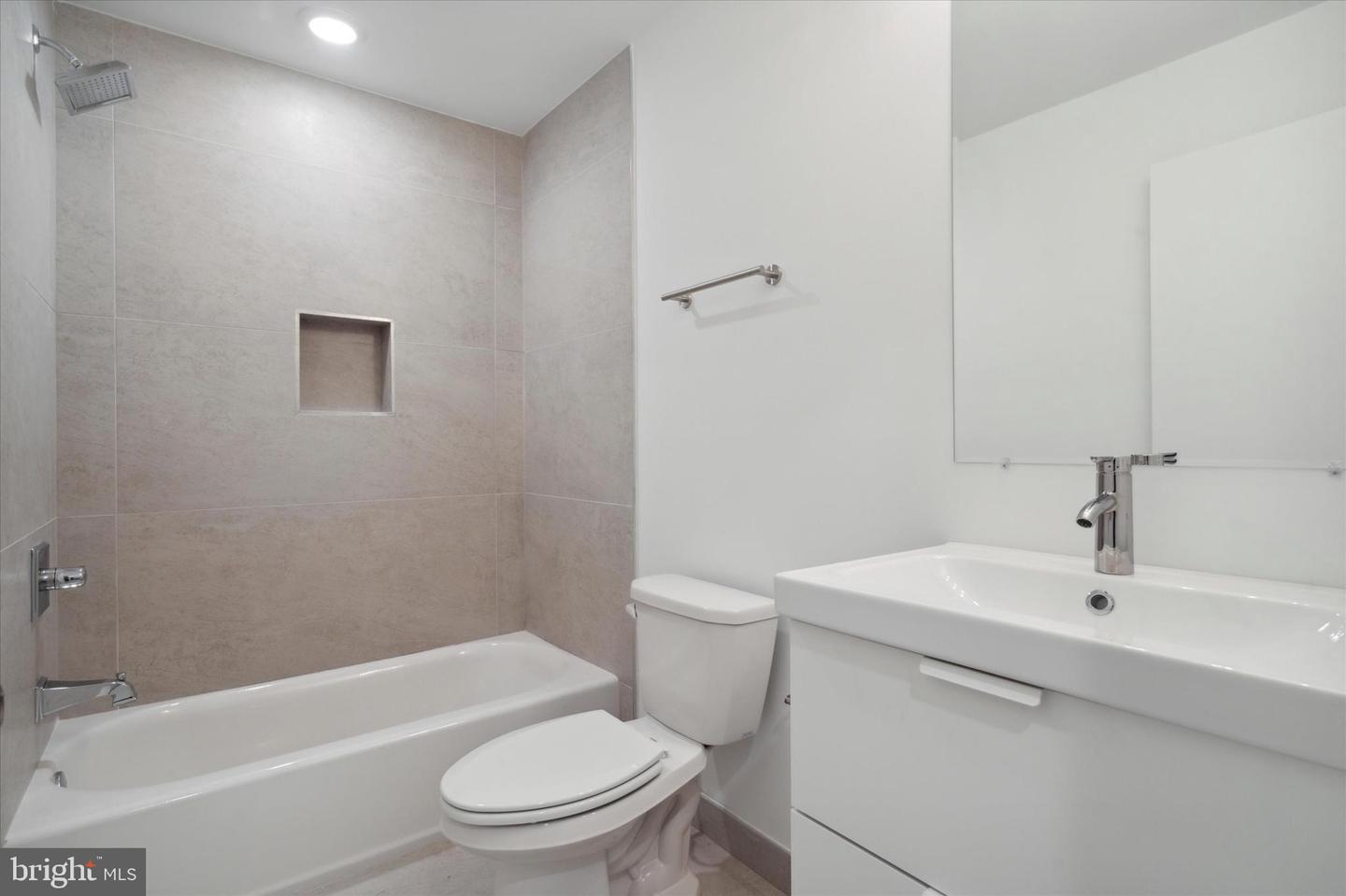 4021 Haverford Ave Property Photo 83