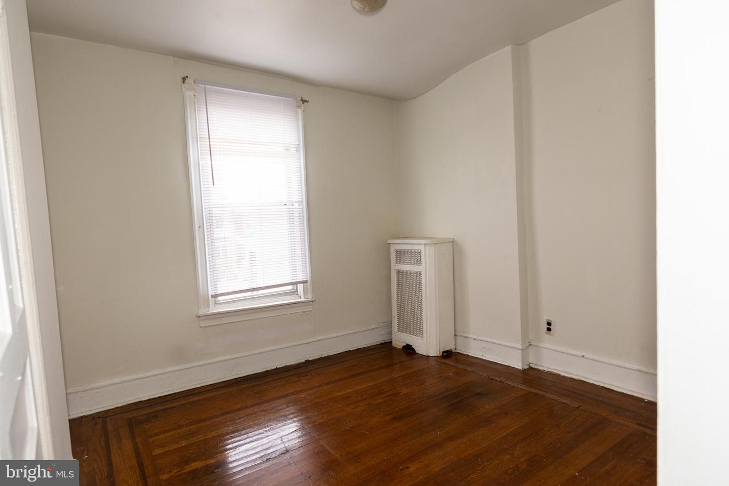 217 S 58th St Property Photo 11