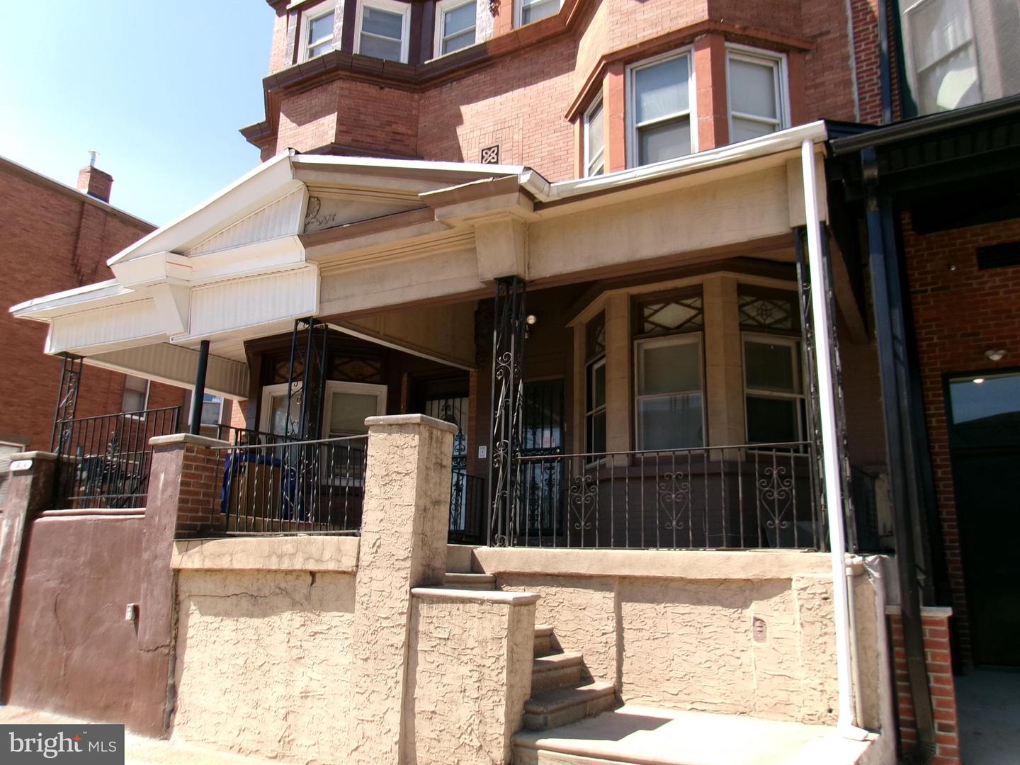 3016 N Broad St Property Photo 2