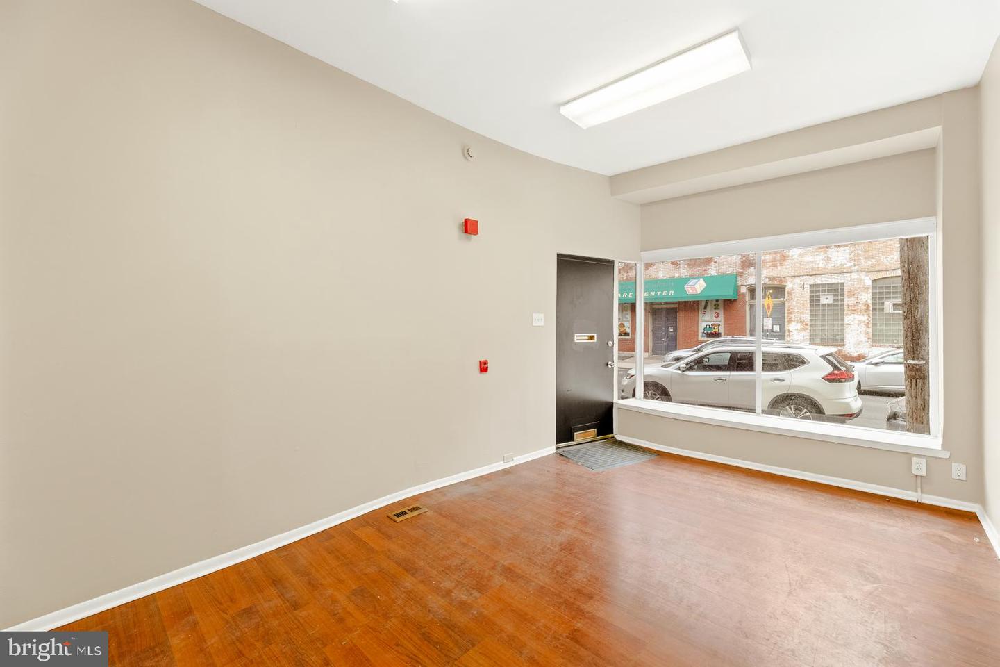 212 Fairmount Ave Property Photo 7