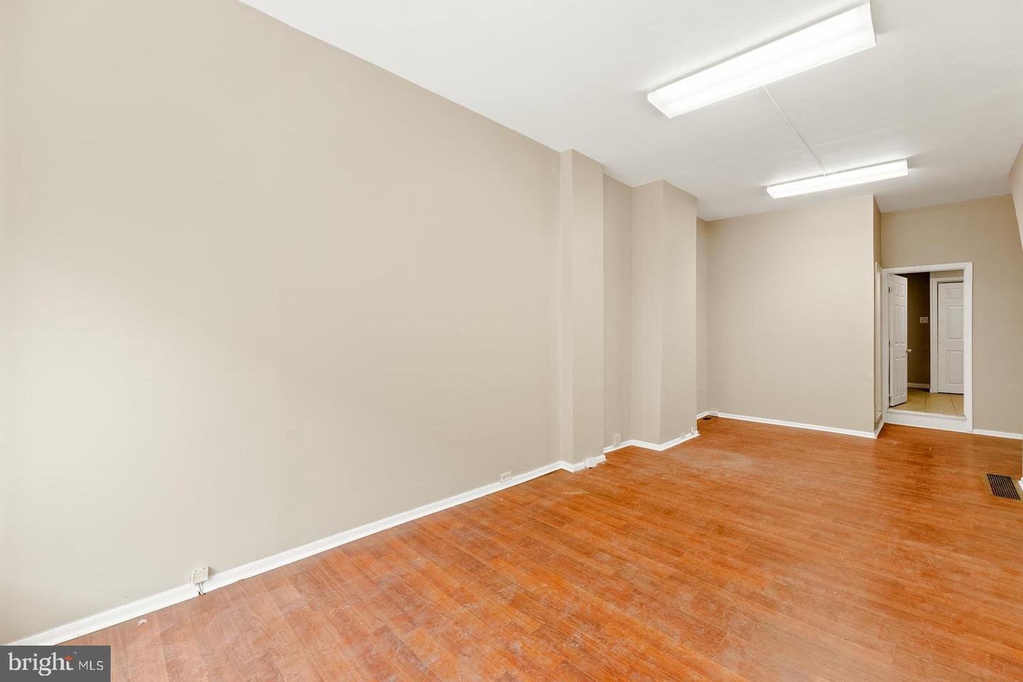 212 Fairmount Ave Property Photo 9