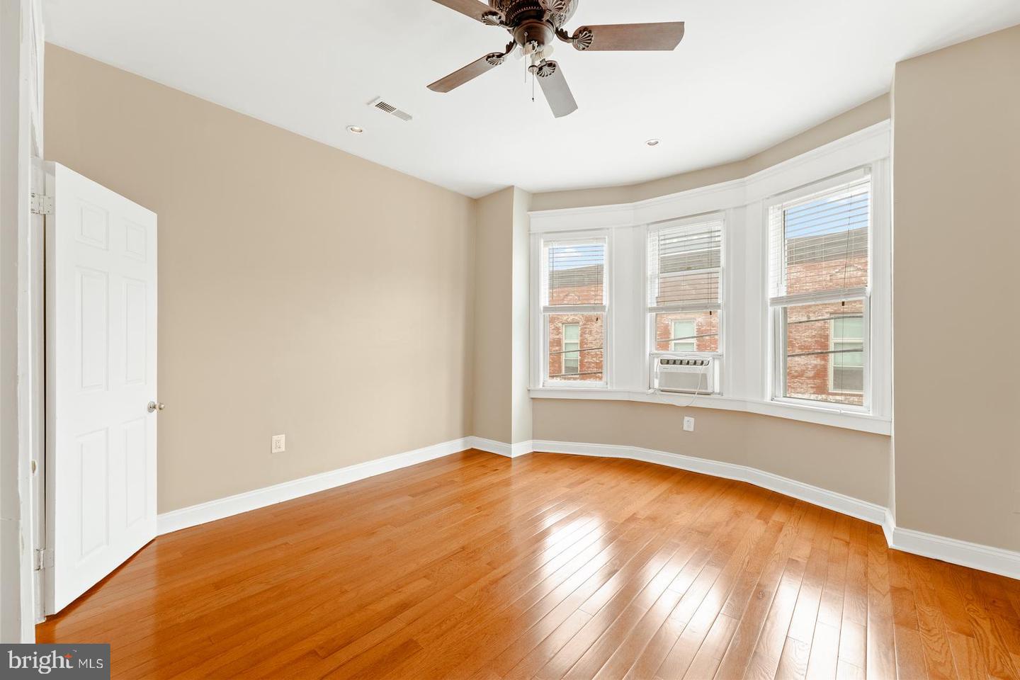212 Fairmount Ave Property Photo 38