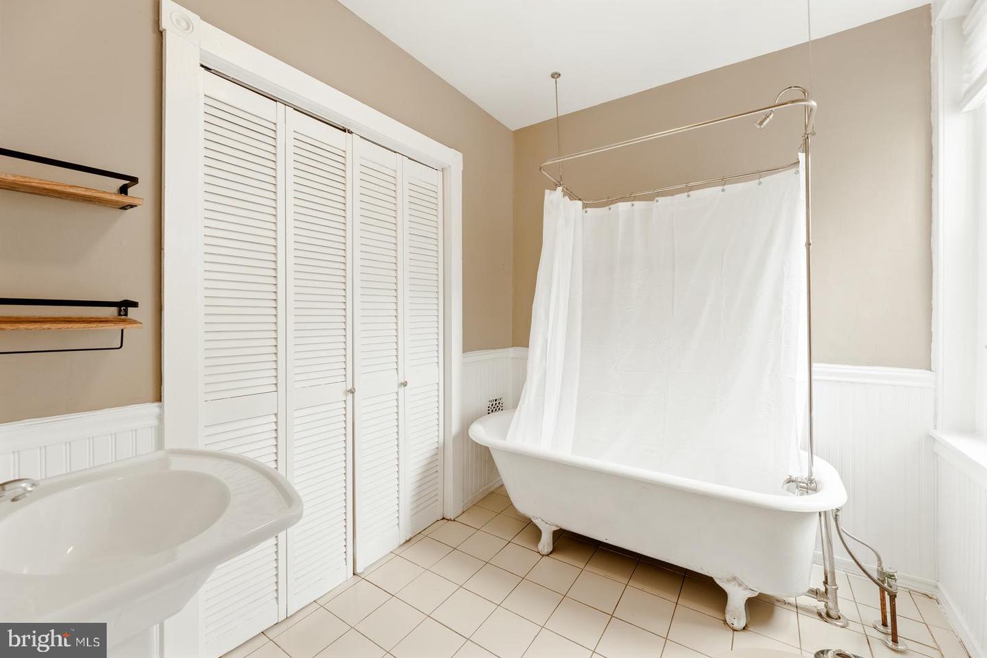 212 Fairmount Ave Property Photo 40