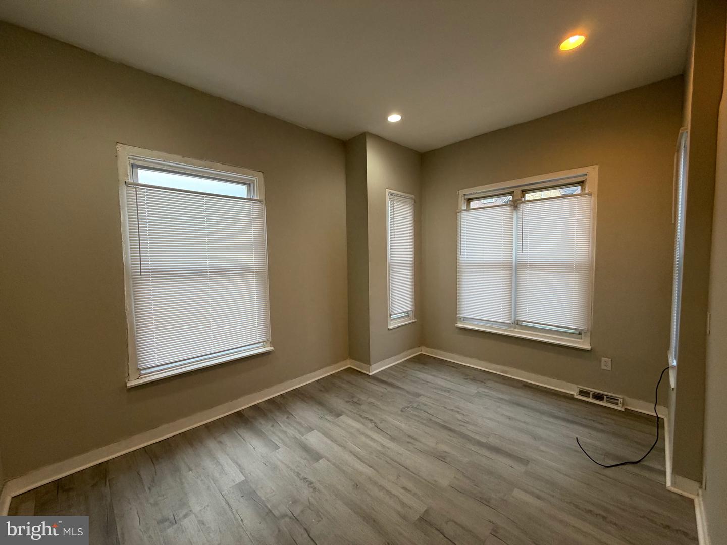 4643 Leiper St #1 Property Photo 6