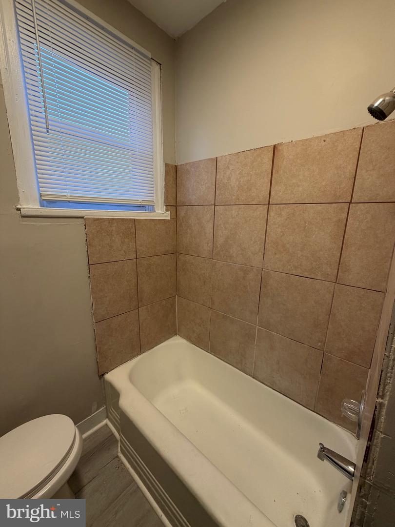 4643 Leiper St #1 Property Photo 9