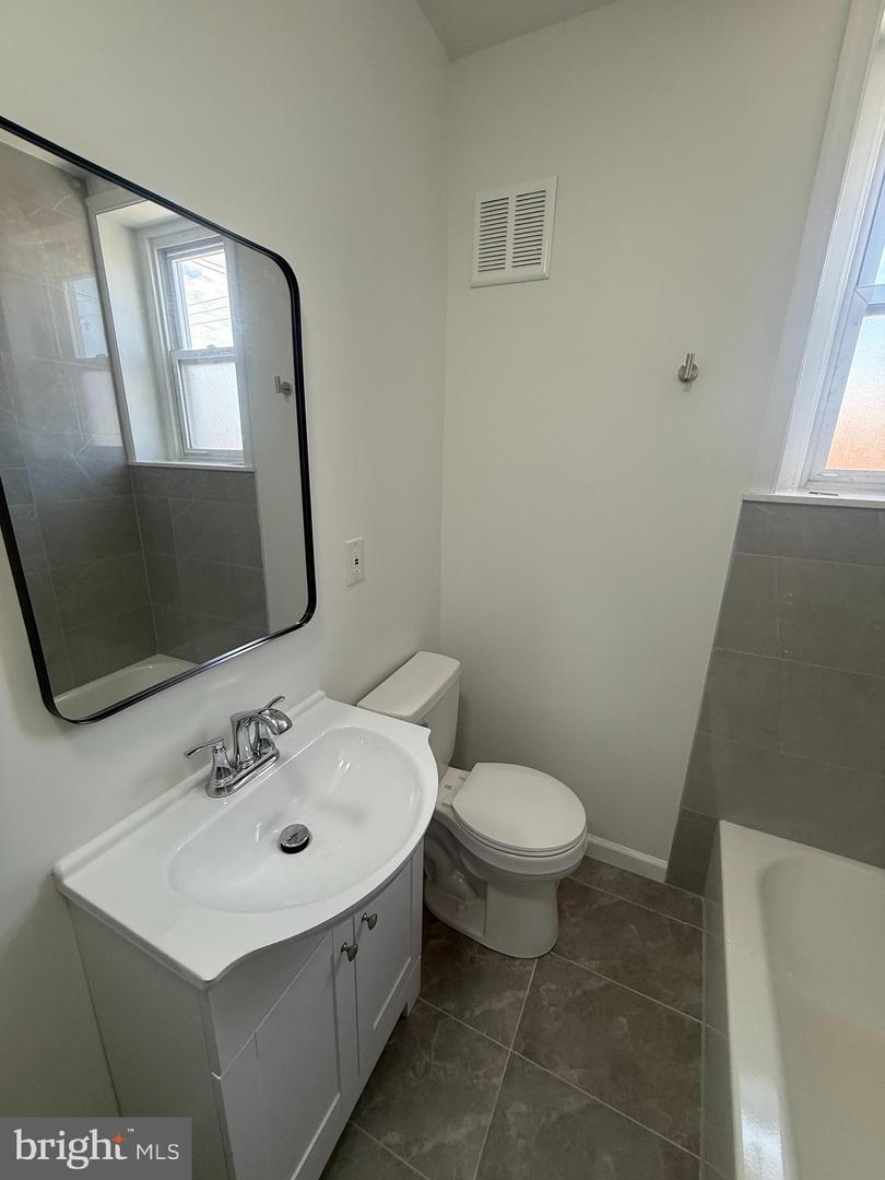 2600 S 6th St Property Photo 15