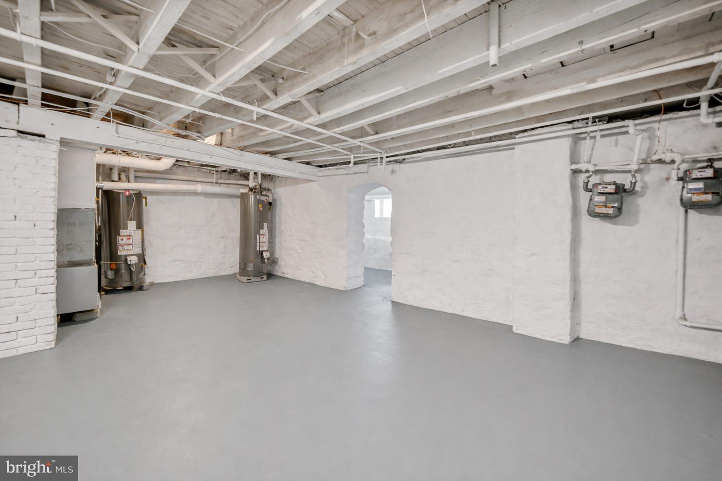 5435 Chancellor St Property Photo 32