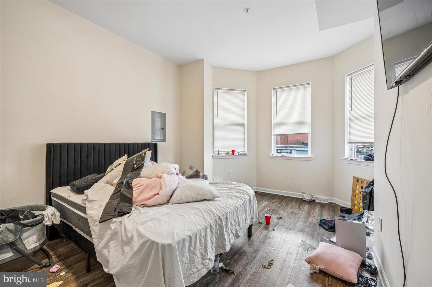 3851 N Broad St Property Photo 5