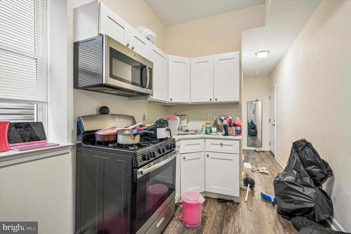 3851 N Broad St Property Photo 9