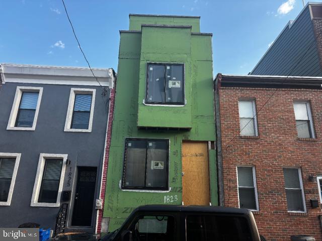 1823 Wilder St Property Photo 2