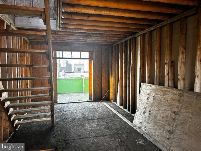 1823 Wilder St Property Photo 4