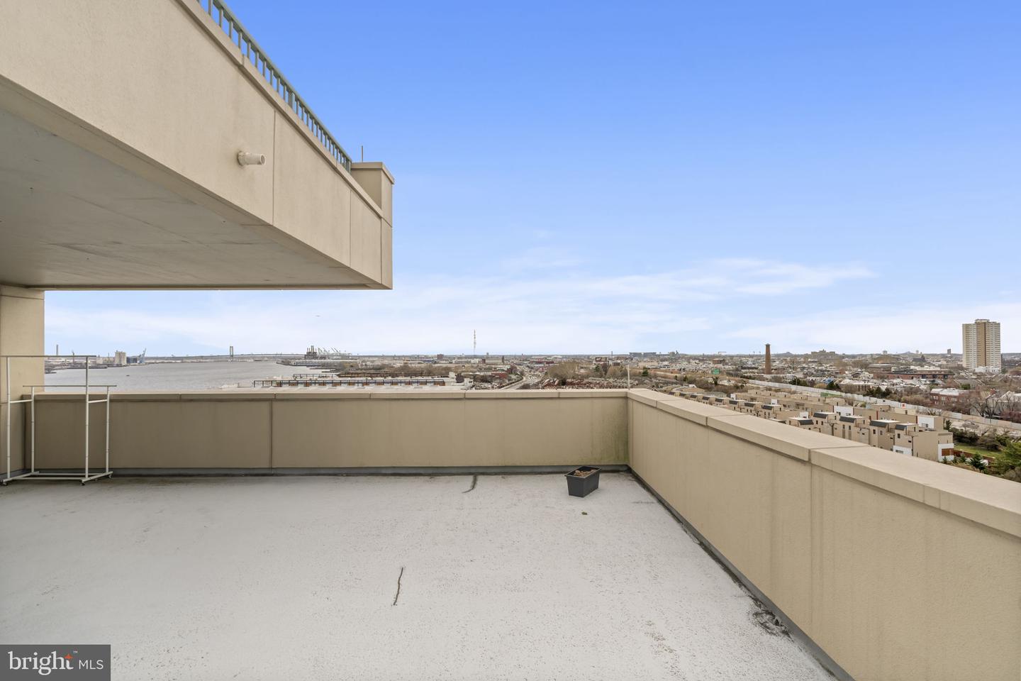 717 S Chris Columbus Blvd #1102 Property Photo 7
