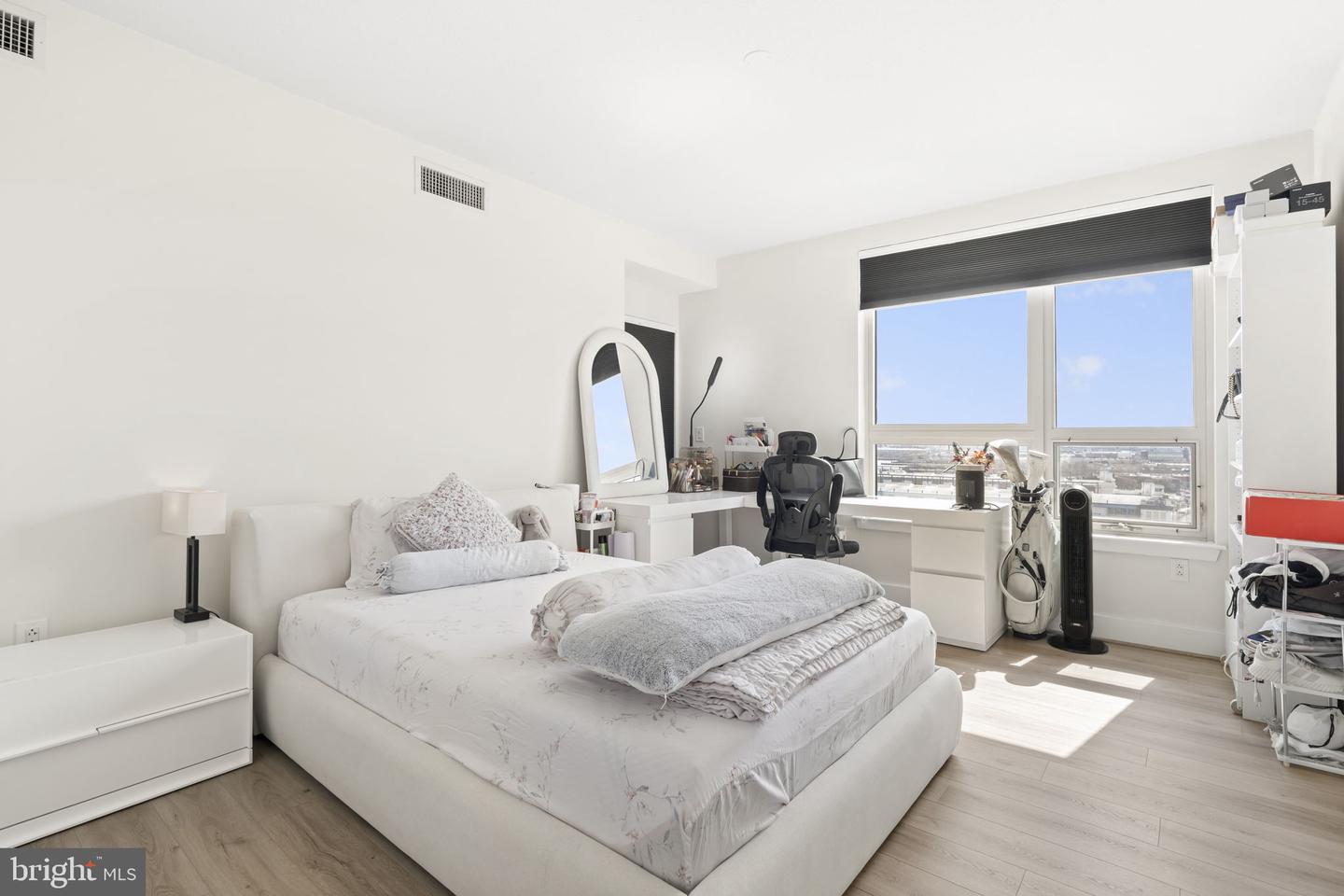 717 S Chris Columbus Blvd #1102 Property Photo 16