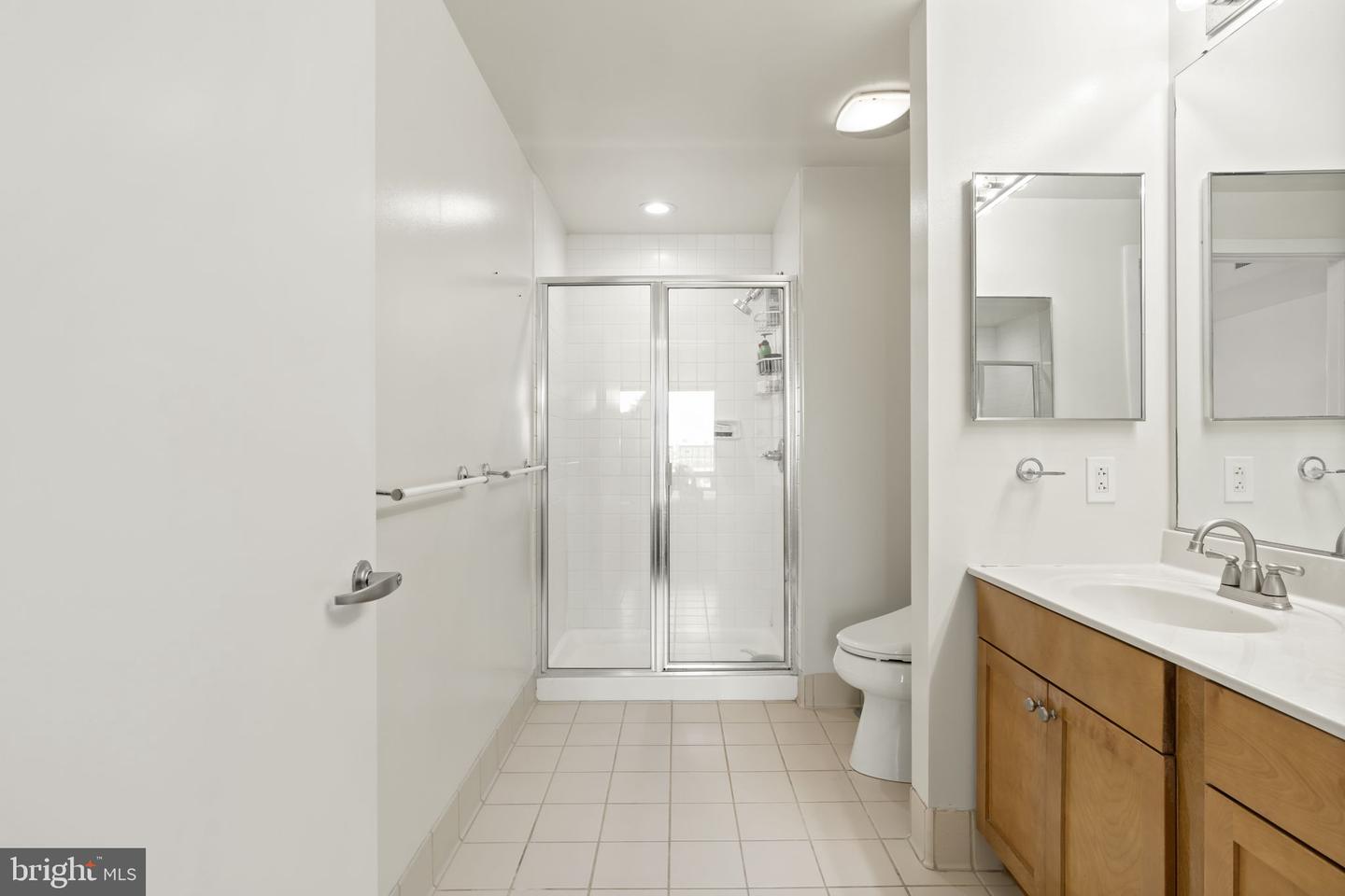 717 S Chris Columbus Blvd #1102 Property Photo 19