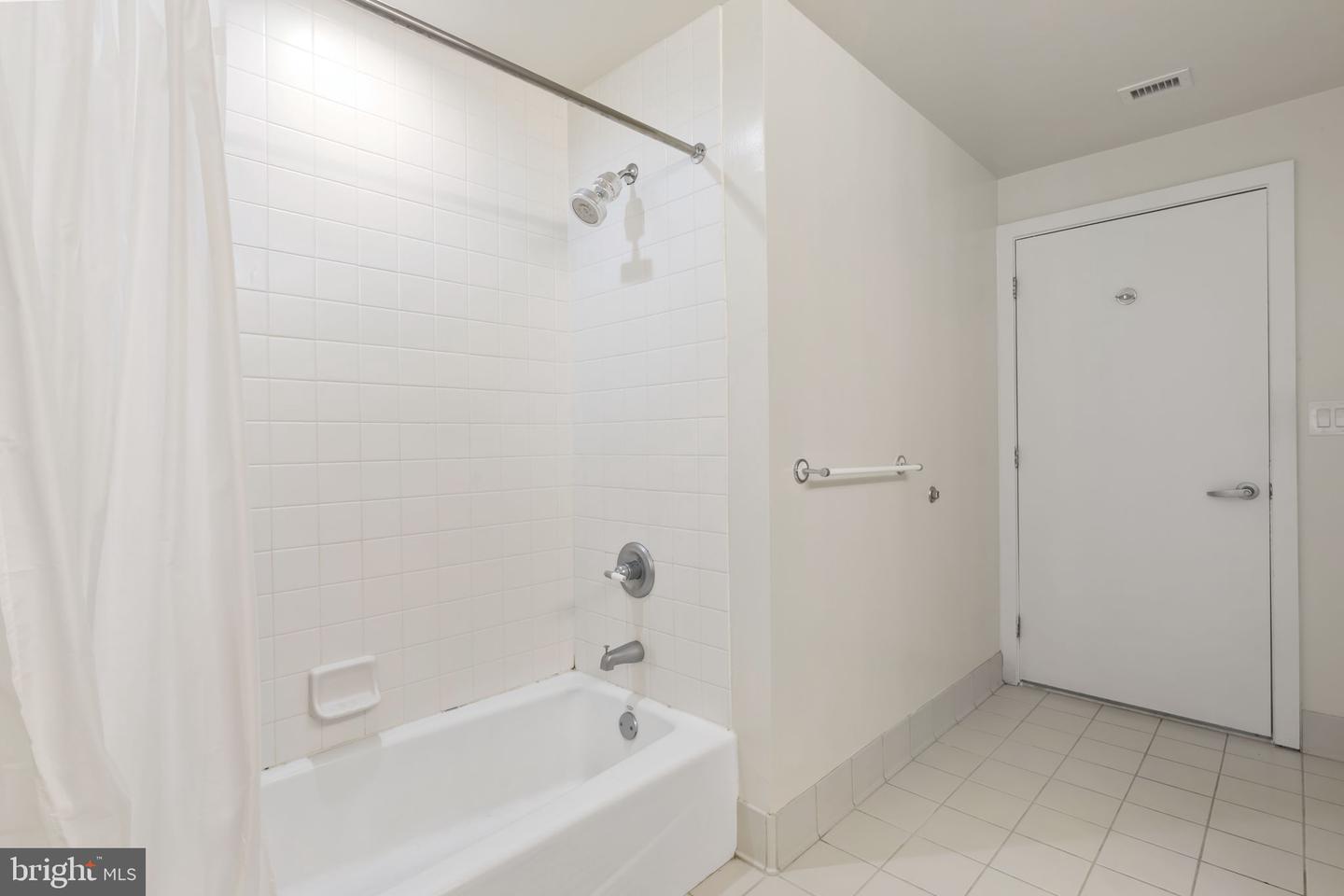 717 S Chris Columbus Blvd #1102 Property Photo 20