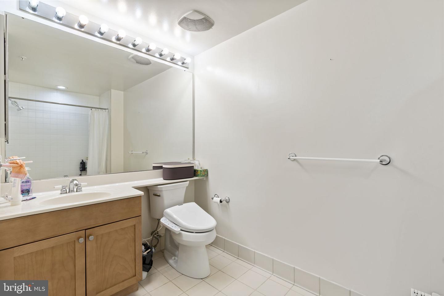 717 S Chris Columbus Blvd #1102 Property Photo 21
