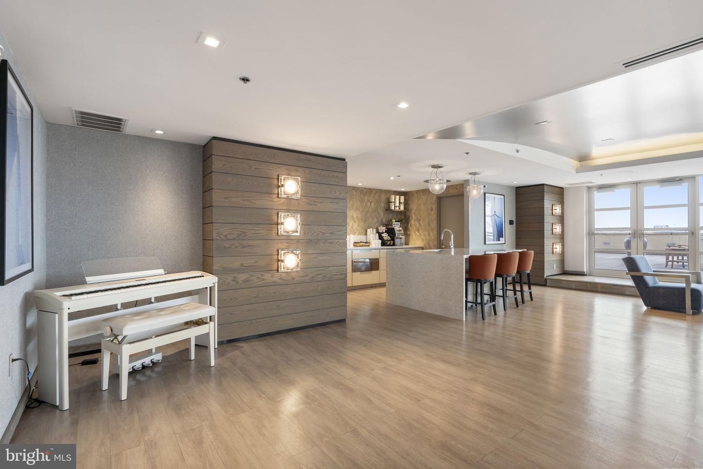 717 S Chris Columbus Blvd #1102 Property Photo 30