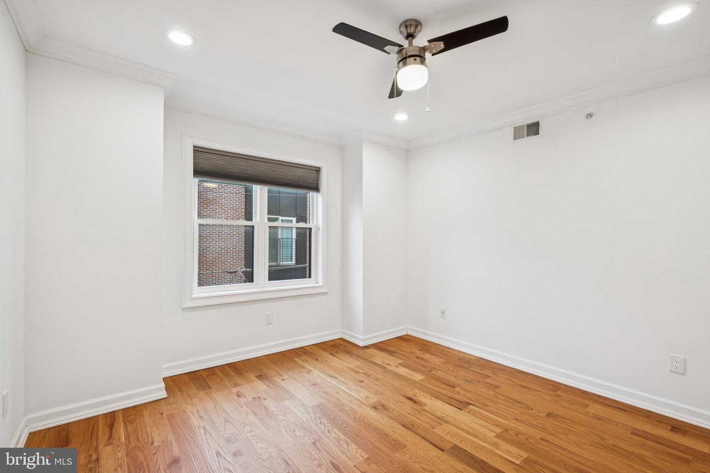 1710 W Seybert St Property Photo 25