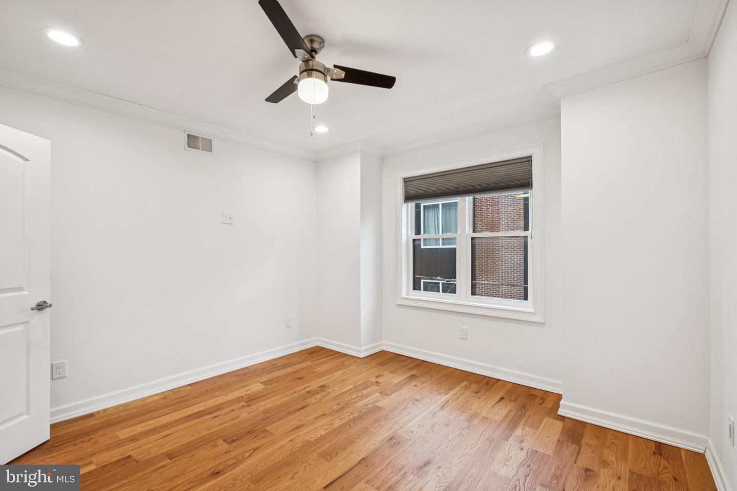 1710 W Seybert St Property Photo 26