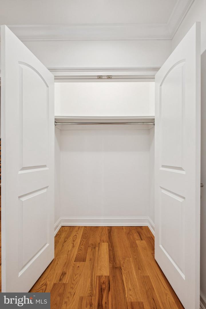 1710 W Seybert St Property Photo 27