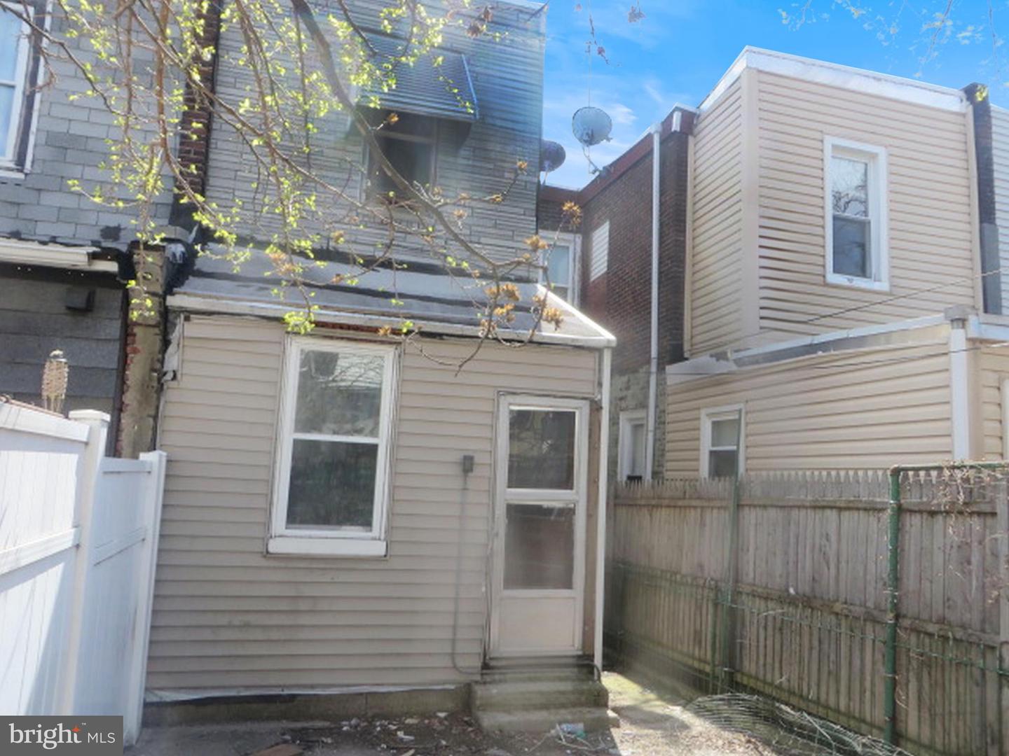 3058 Aramingo Ave Property Photo 18