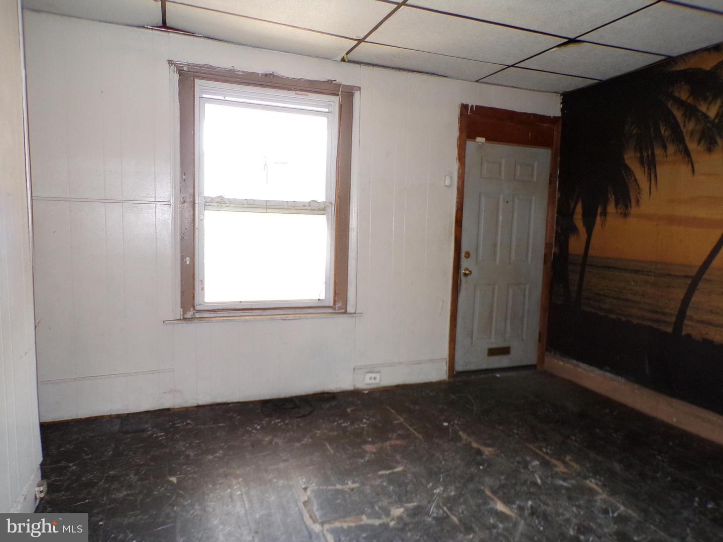 2057 S Cecil St Property Photo 9