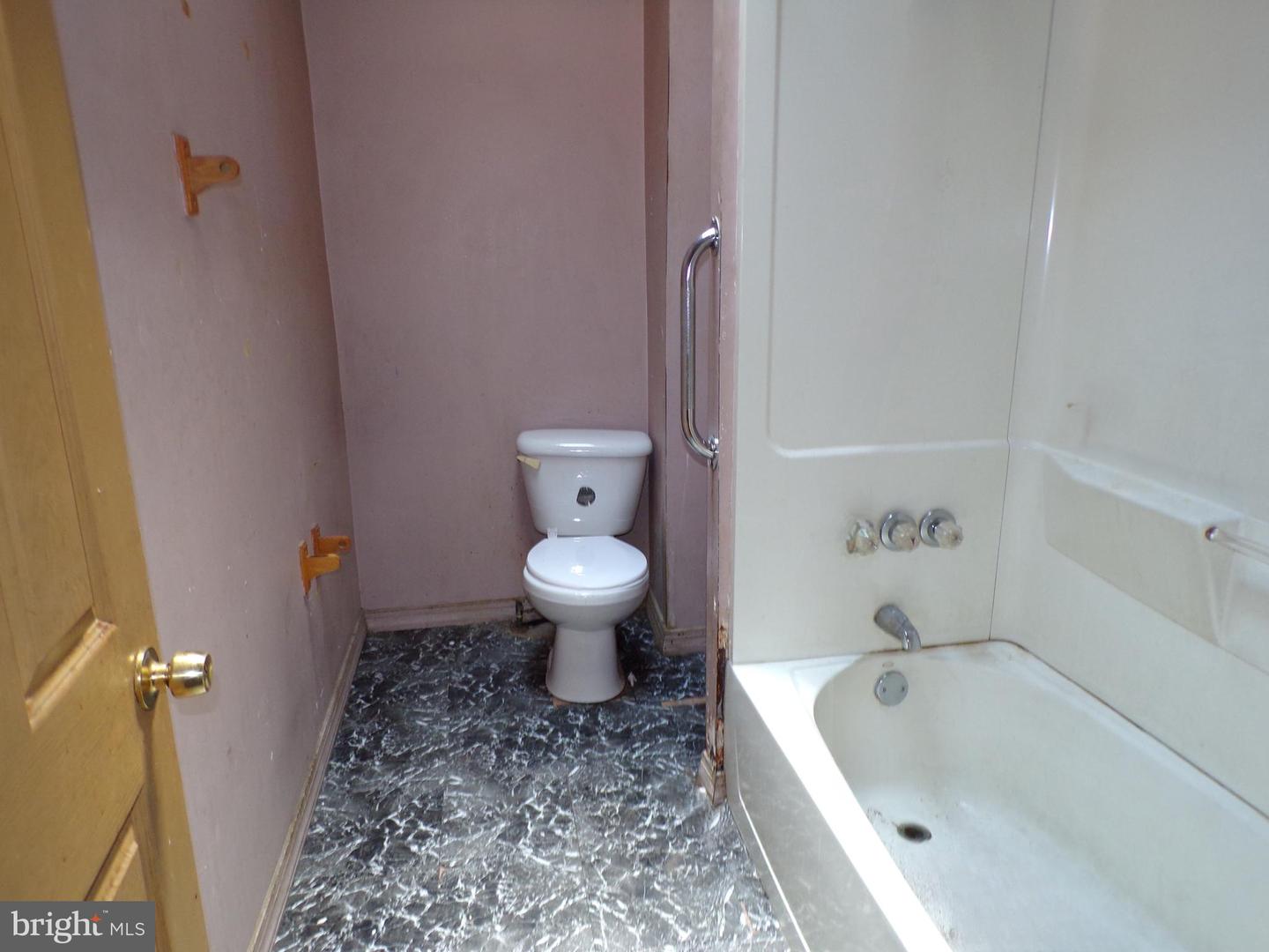 2057 S Cecil St Property Photo 16