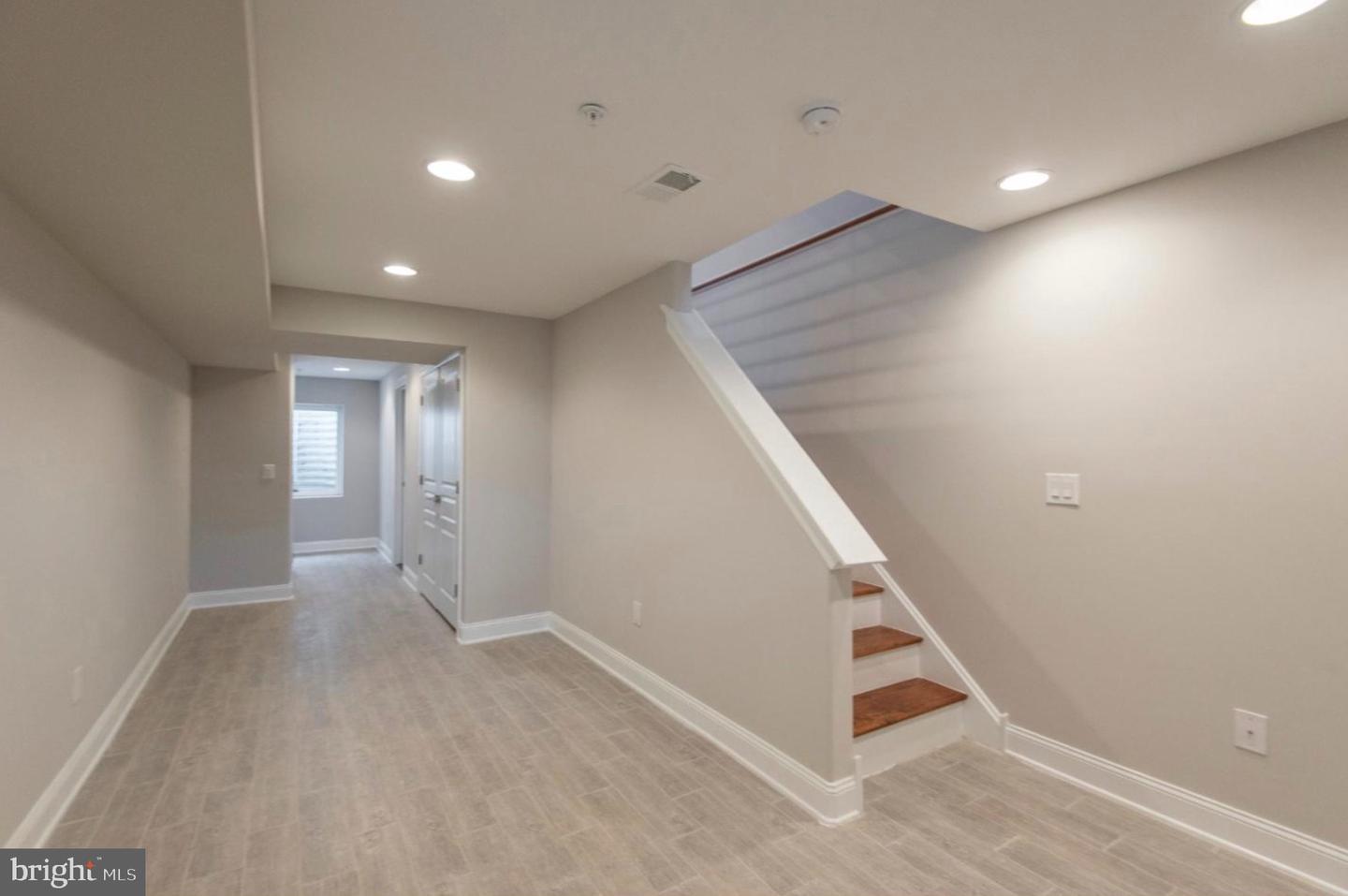 1739 W Seybert St Property Photo 14