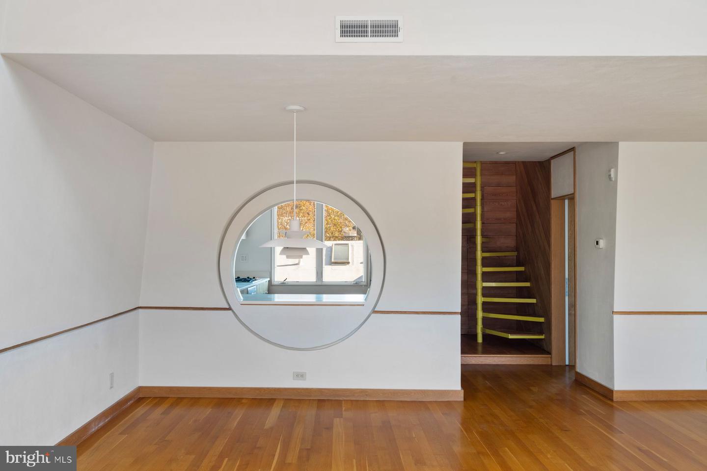 307 S Chadwick St Property Photo 32
