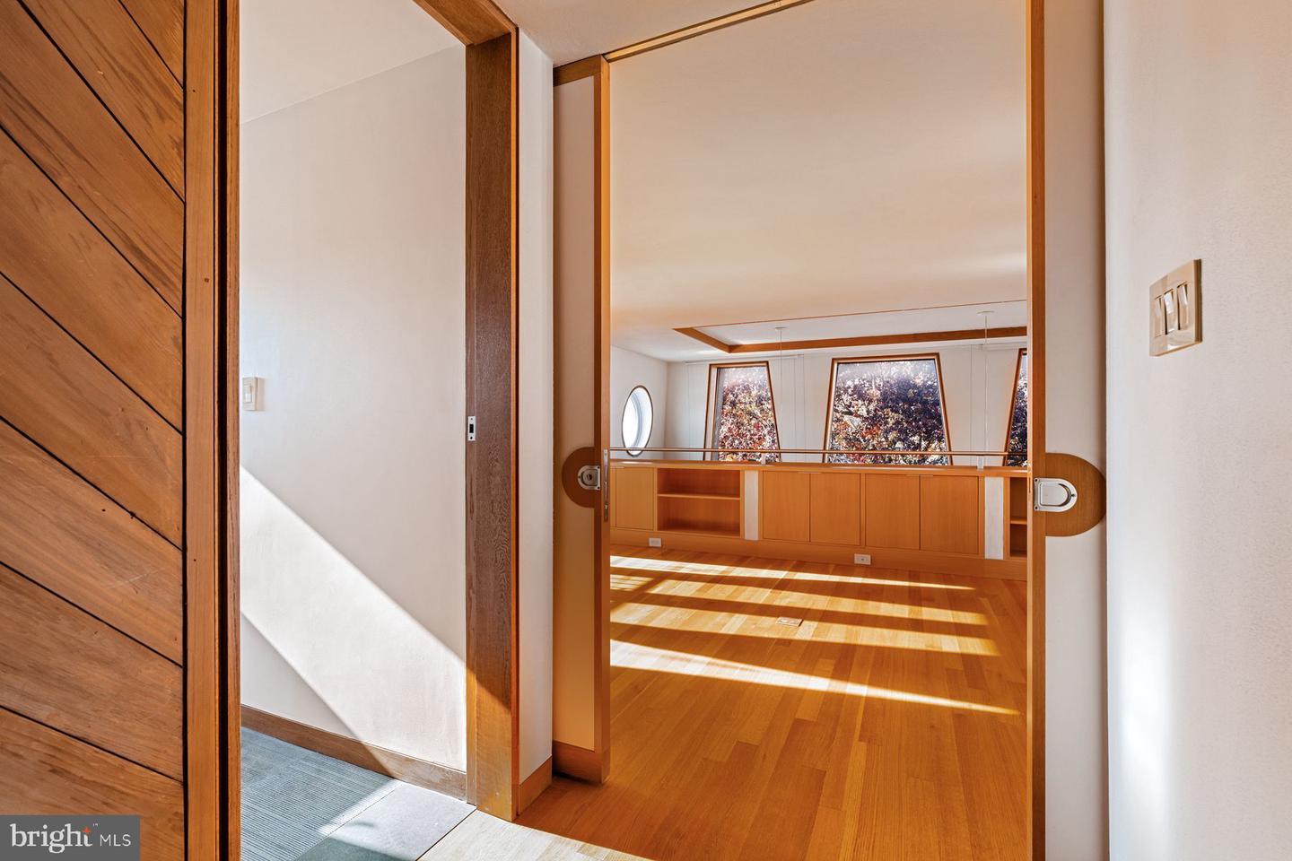 307 S Chadwick St Property Photo 44