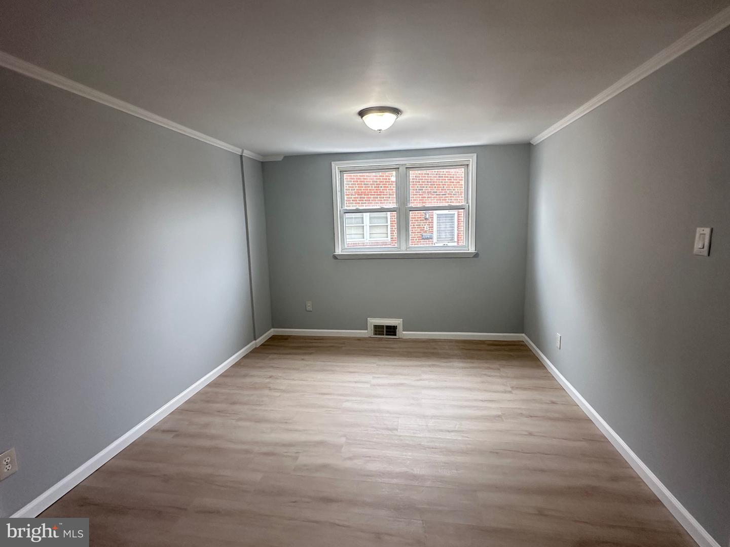 346 Ridgeway Pl Property Photo 9