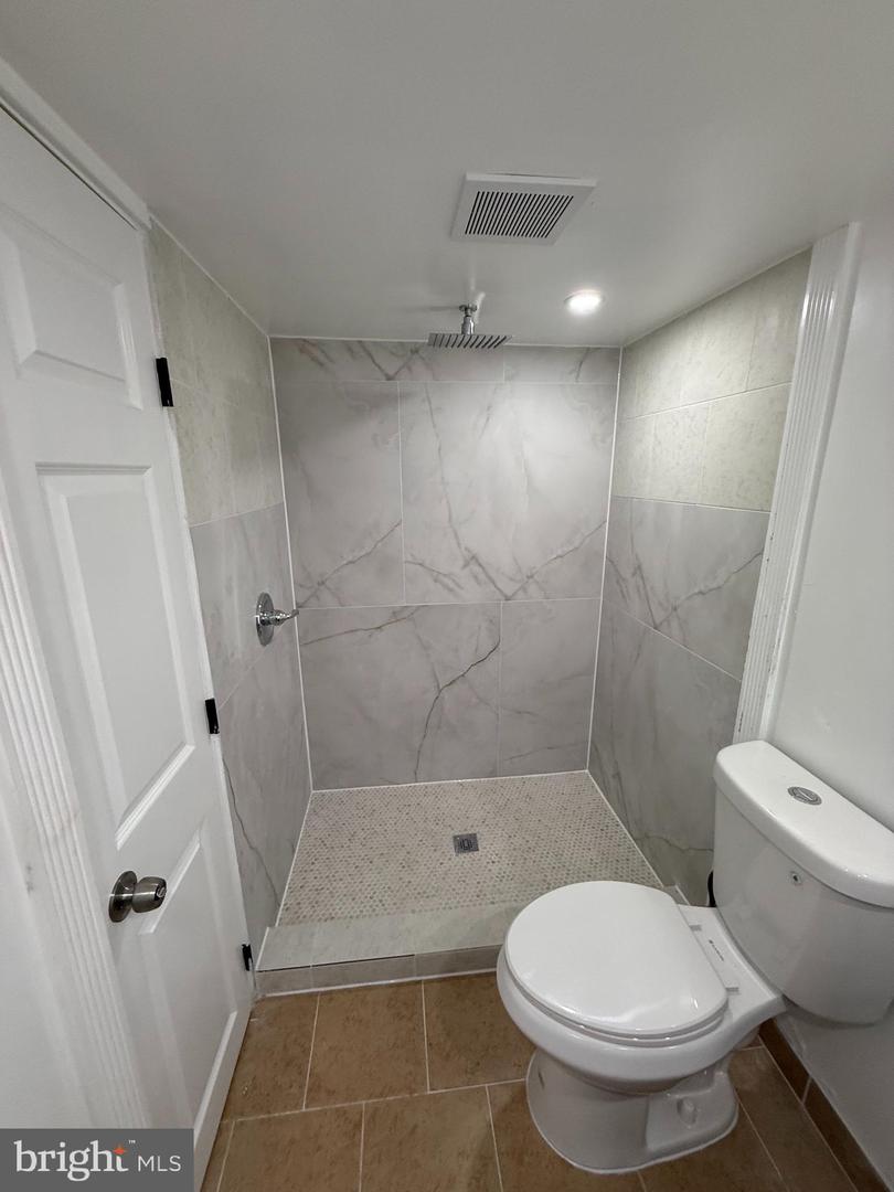 2938 Westmont St Property Photo 11