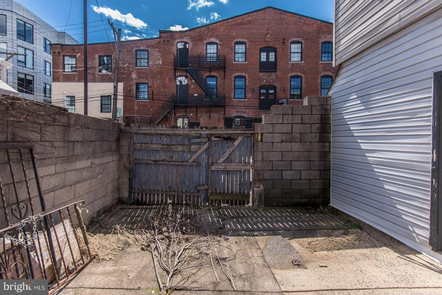 1901 N Howard St Property Photo 49