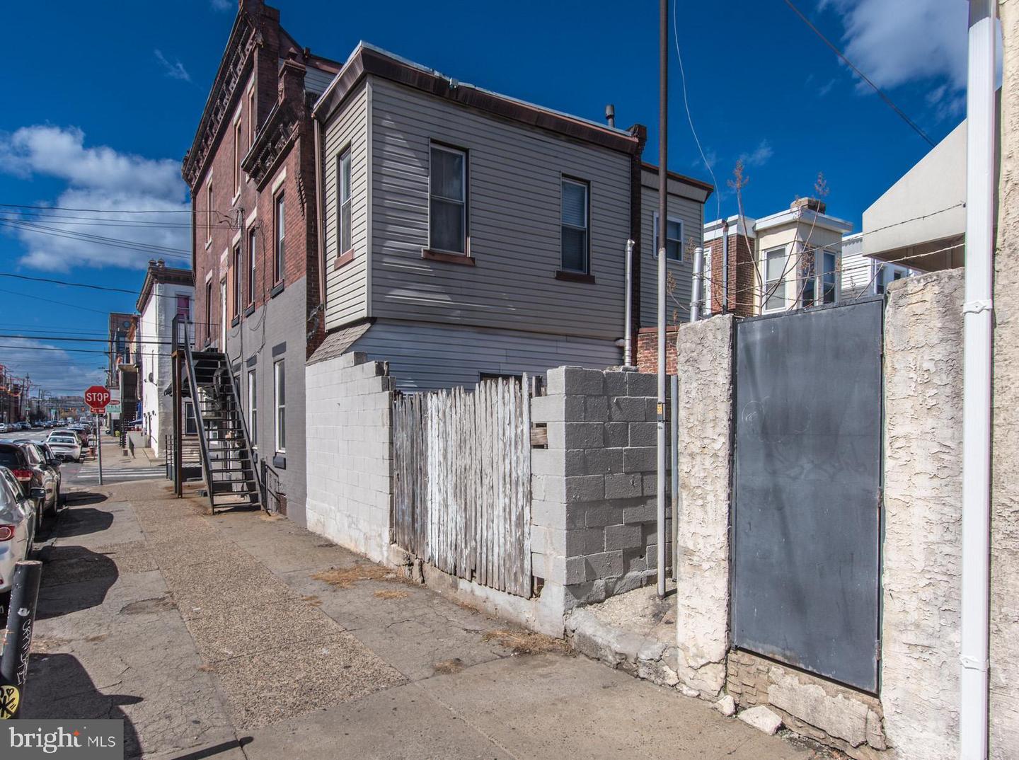 1901 N Howard St Property Photo 51