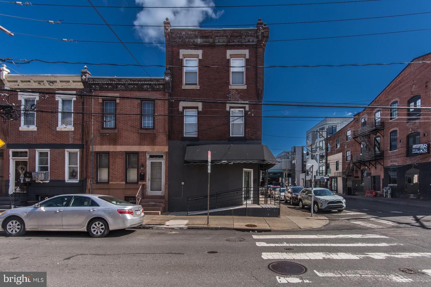 1901 N Howard St Property Photo 52