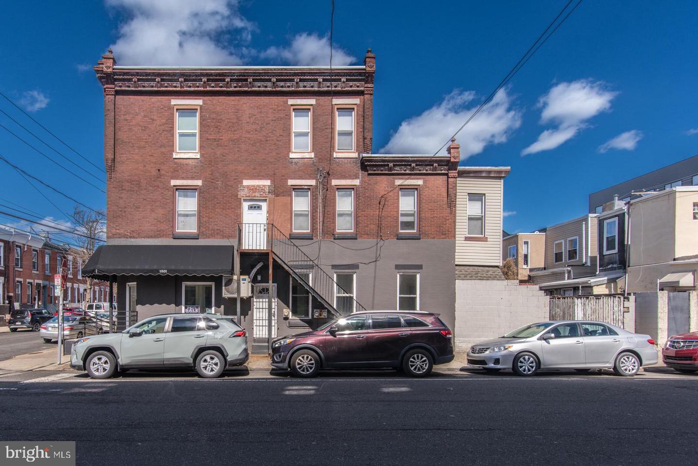 1901 N Howard St Property Photo 54
