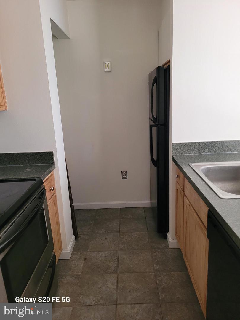 1601-00 Spring Garden St #402 Property Photo 8