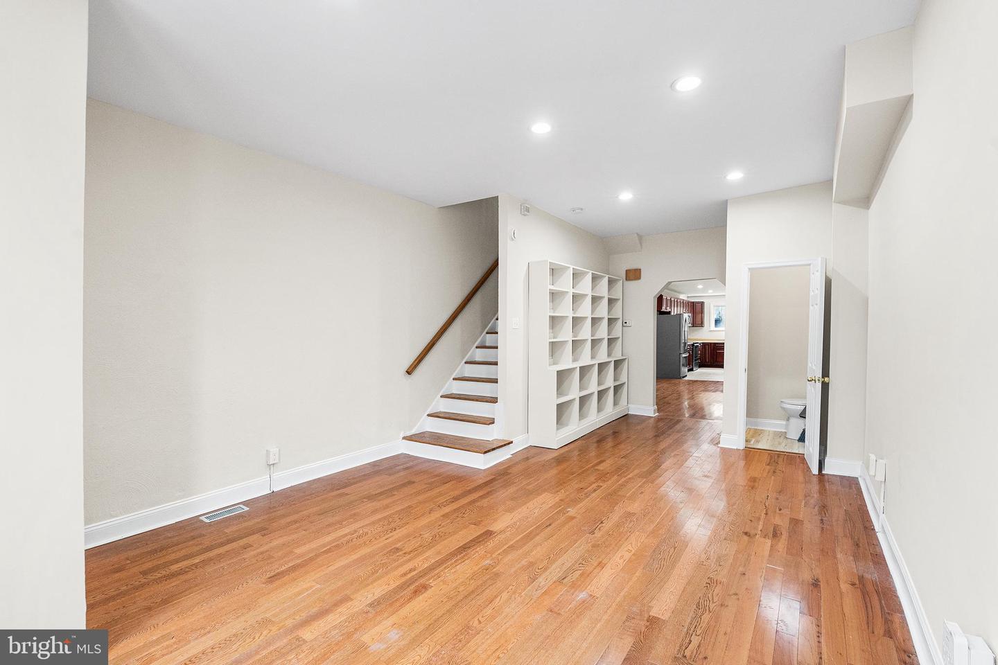 1538 Tasker St Property Photo 3