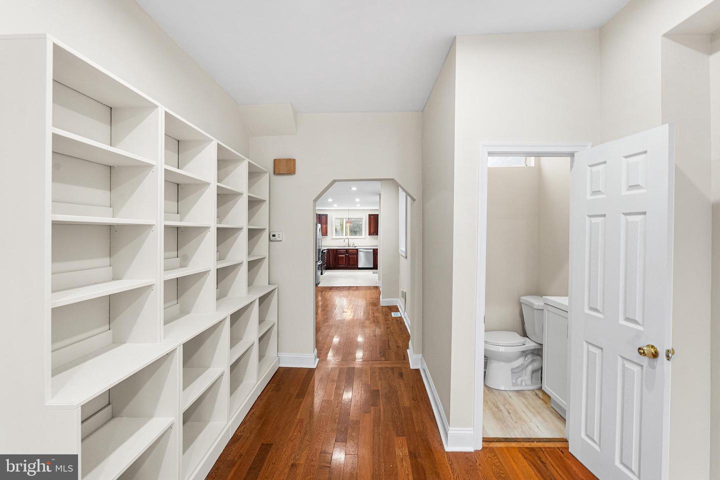 1538 Tasker St Property Photo 5
