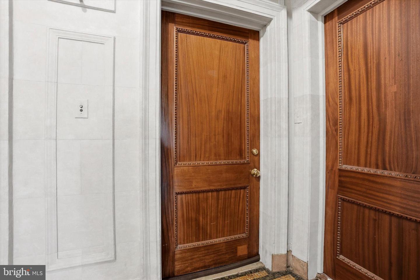 1830-00 Rittenhouse Sq #1e Property Photo 3