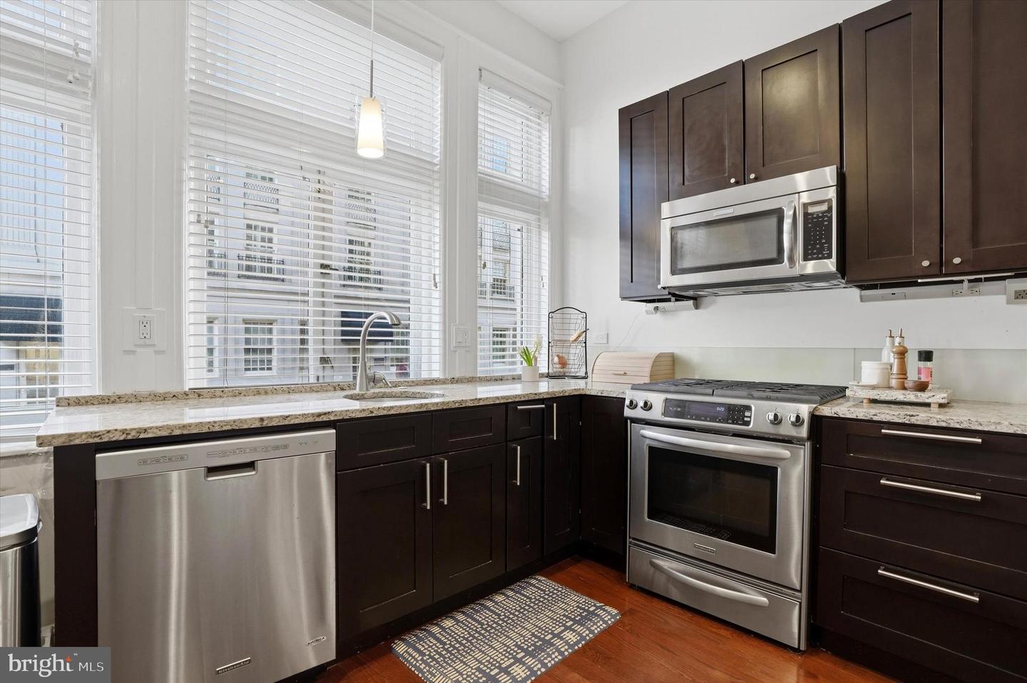 1830-00 Rittenhouse Sq #1e Property Photo 8