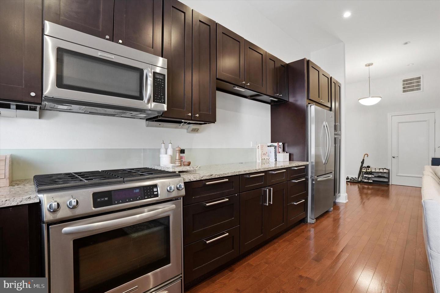1830-00 Rittenhouse Sq #1e Property Photo 9