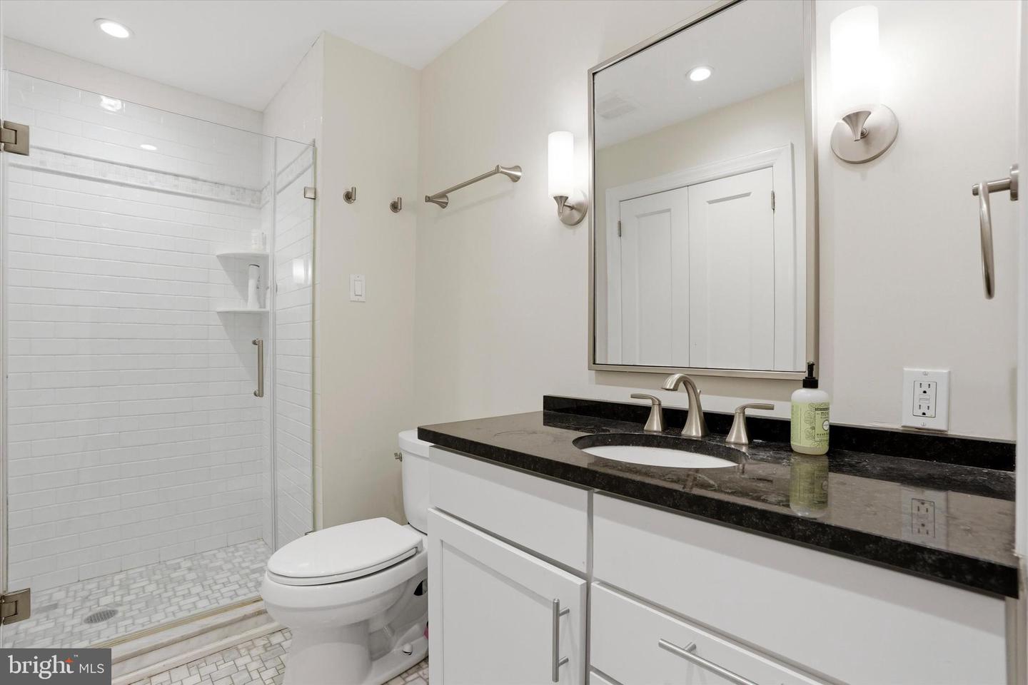 1830-00 Rittenhouse Sq #1e Property Photo 10