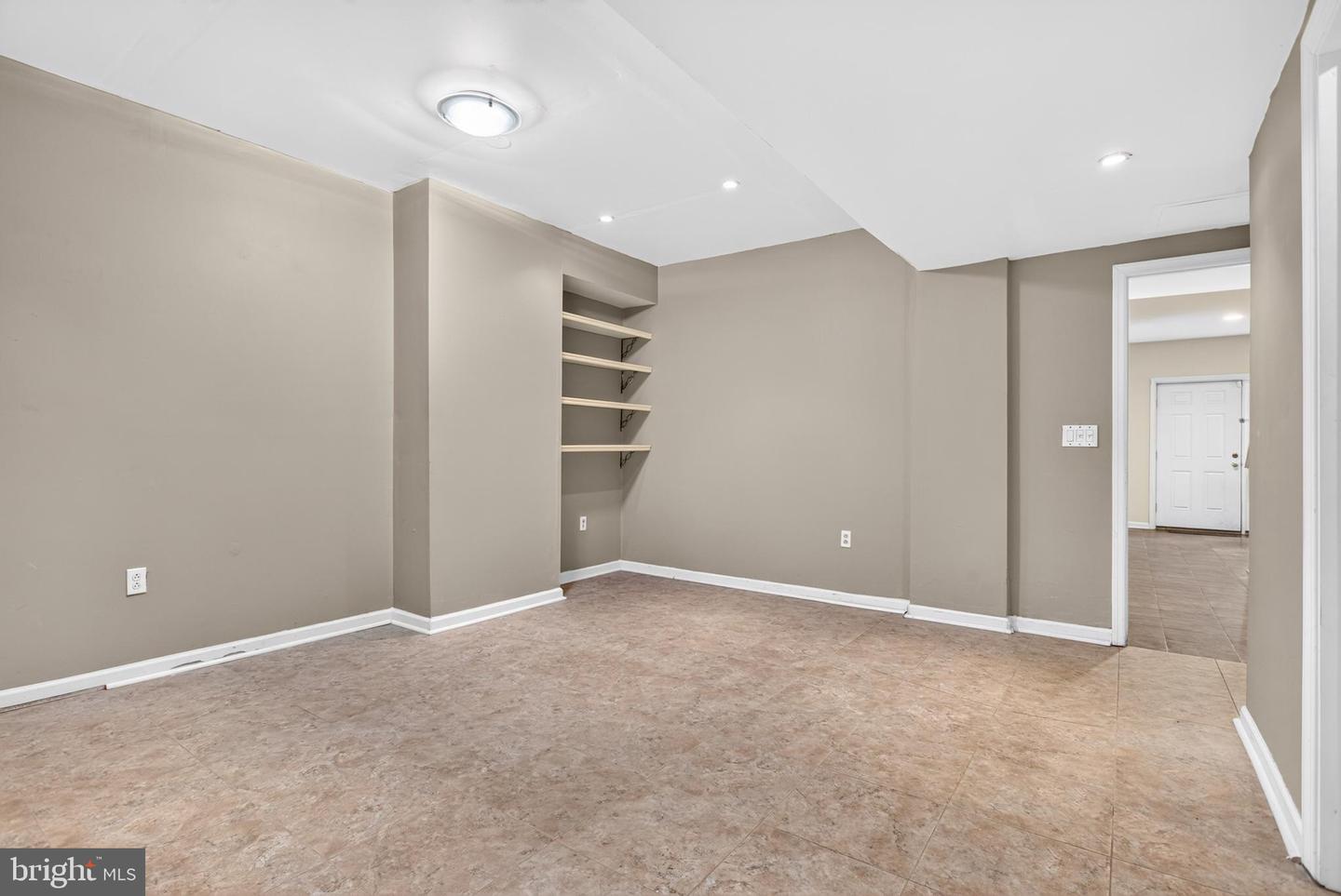 100 Parker Ave #23 Property Photo 6