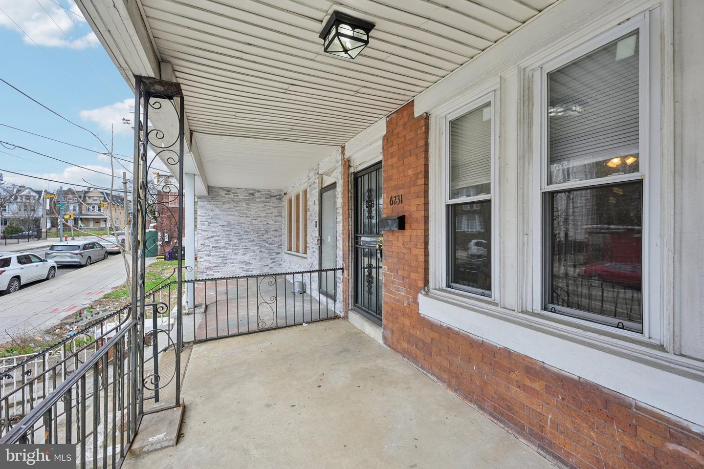 6231 Lansdowne Ave Property Photo 5