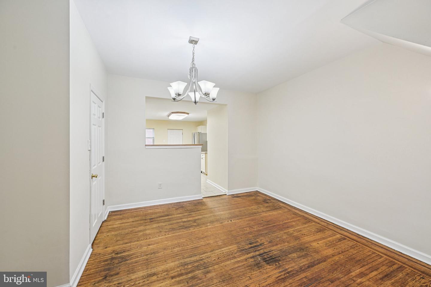 6231 Lansdowne Ave Property Photo 12